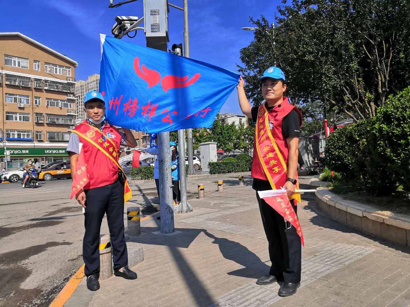 <strong>太大了插好涨爽死了视频</strong>